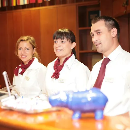 Sunny By Valamar 巴斯卡