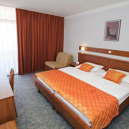 Sunny By Valamar, Ex Corinthia
