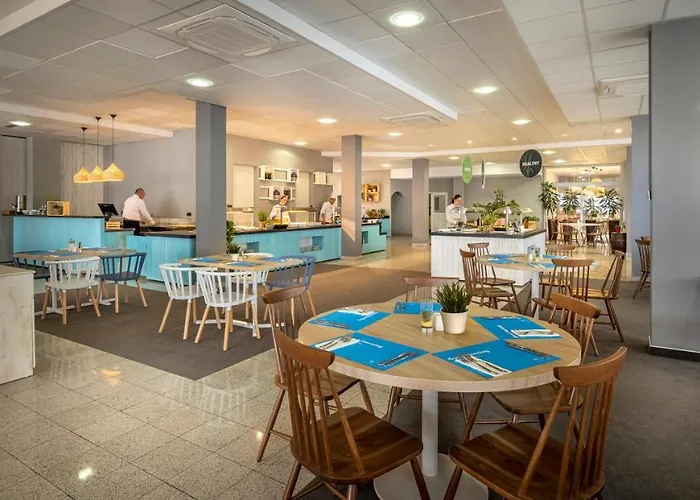 Sunny By Valamar Hotel