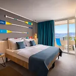 Sunny By Valamar 3* 바슈카