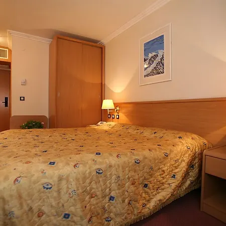 Sunny By Valamar Hotel