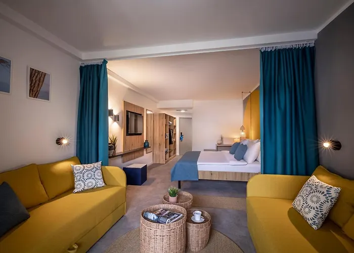 Sunny By Valamar 3* 巴斯卡