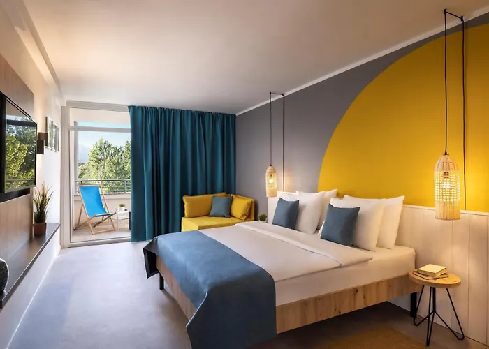 酒店 Sunny By Valamar 3*